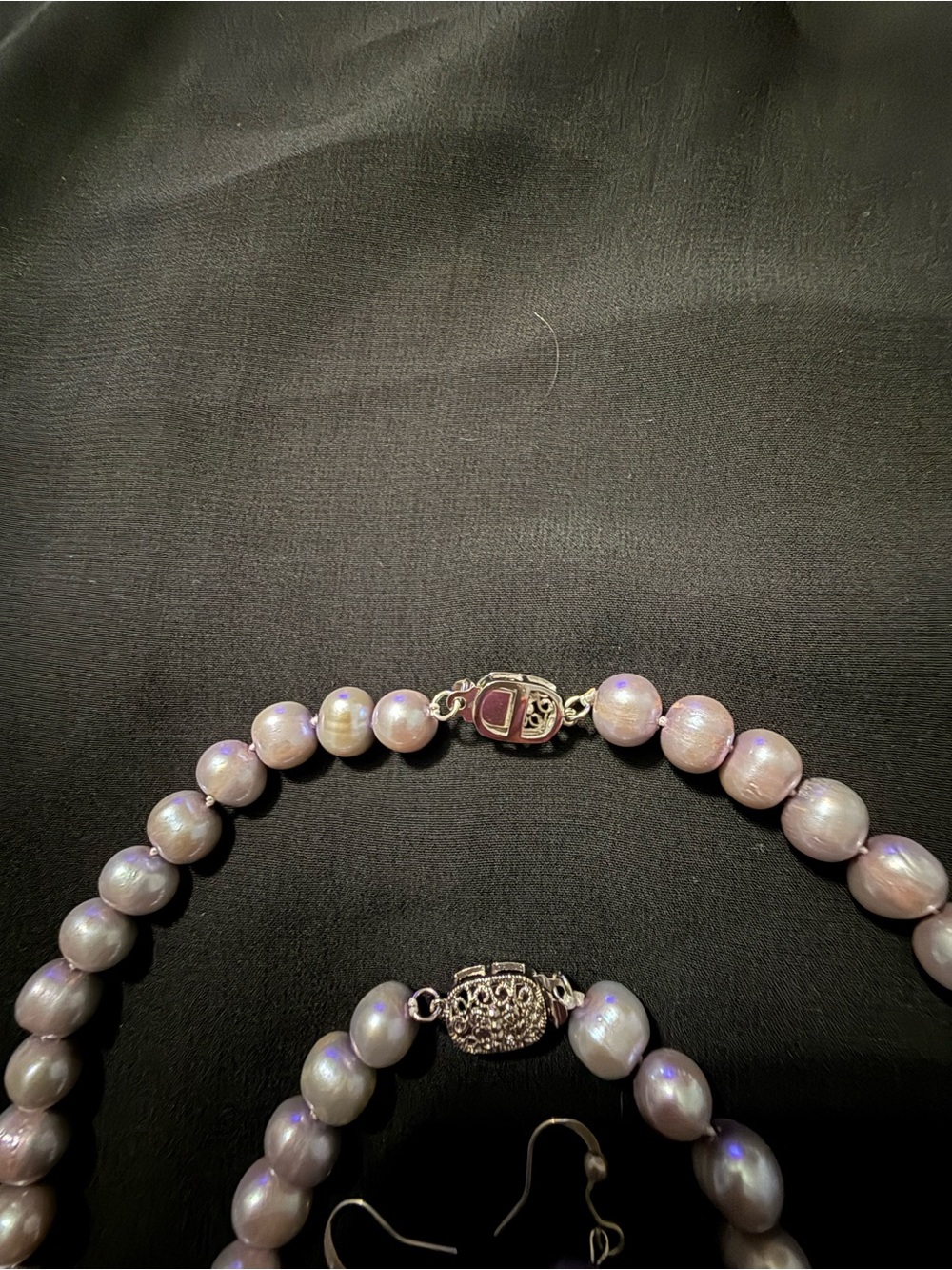 Classic Silver Pearl Necklace, Bracelet & Earring Set - Elegant Women Jewelry - Picture 4 of 7